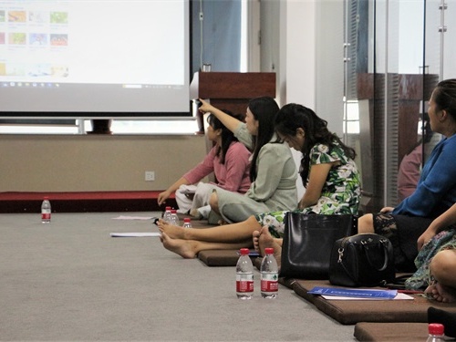 明亮照明總經(jīng)理荊明慧受邀髓友匯網(wǎng)絡(luò)營(yíng)銷(xiāo)扒皮會(huì)