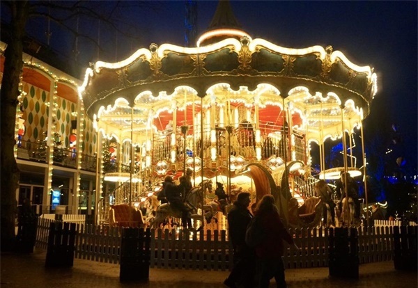 游樂園亮化設(shè)計