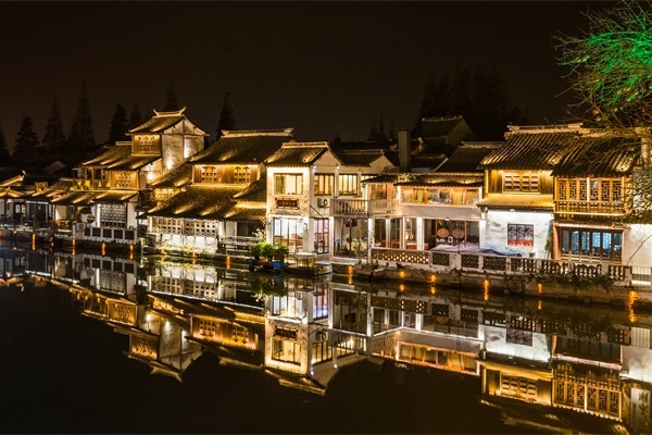 LED燈用于景觀亮化工程的4個(gè)獨(dú)特優(yōu)勢