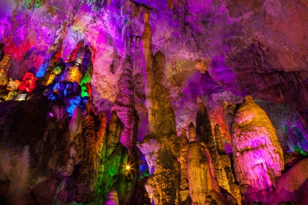 LED燈用于景觀亮化工程的4個(gè)獨(dú)特優(yōu)勢